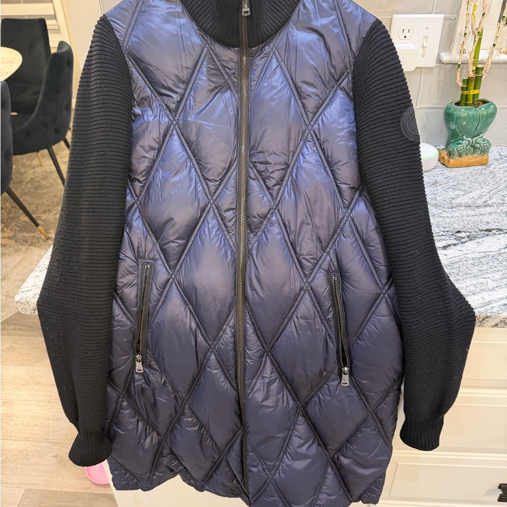 Bernardo Black and Navy Quilted Puffer Jacket